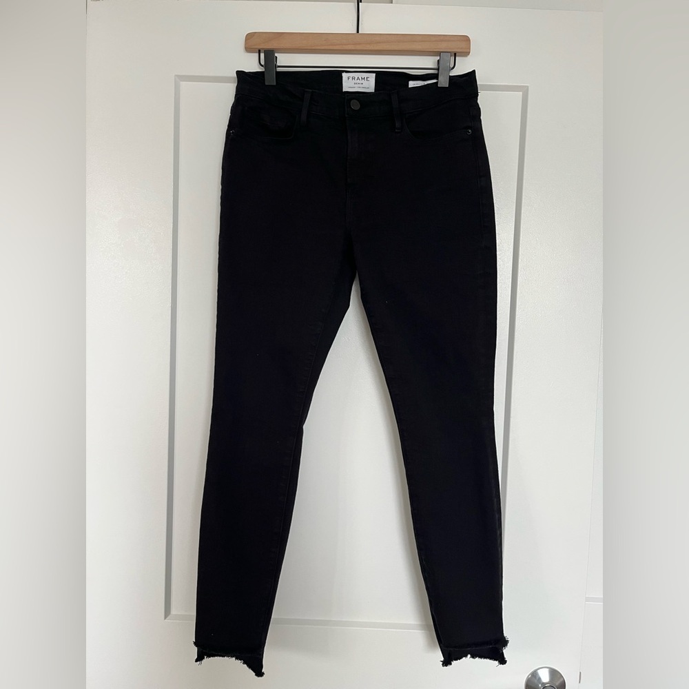 FRAME Black Skinny Jeans Size 28 High-Low Step Hem Raw Ankle
